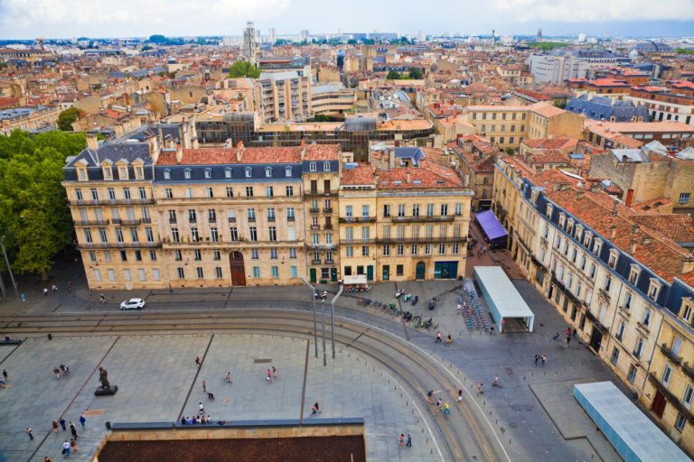 Bordeaux Historic Center – Discover the Timeless Elegance of Southwestern France