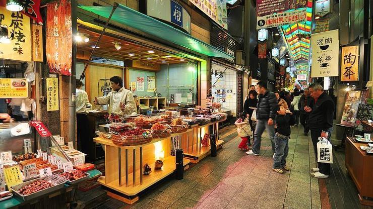 Nishiki Market – Kyoto’s Famous Food Street You Must Visit