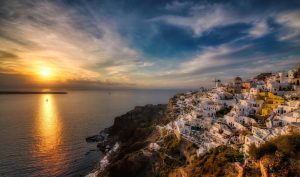 Sunset in Oia – The Most Magical Evening Experience in Santorini
