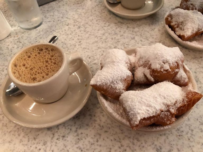 Café du Monde – New Orleans' Sweet Tradition