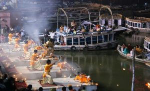 Dashashwamedh Ghat – The Spiritual Heart of Varanasi’s Sacred Ganges