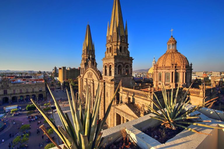Guadalajara Cathedral – The Twin-Spired Symbol of Jalisco