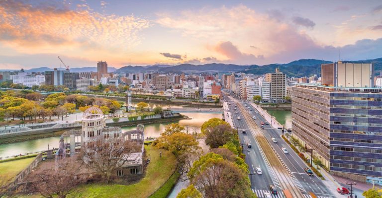 Hiroshima Orizuru Tower – Modern Observation & Peace Experience in Hiroshima
