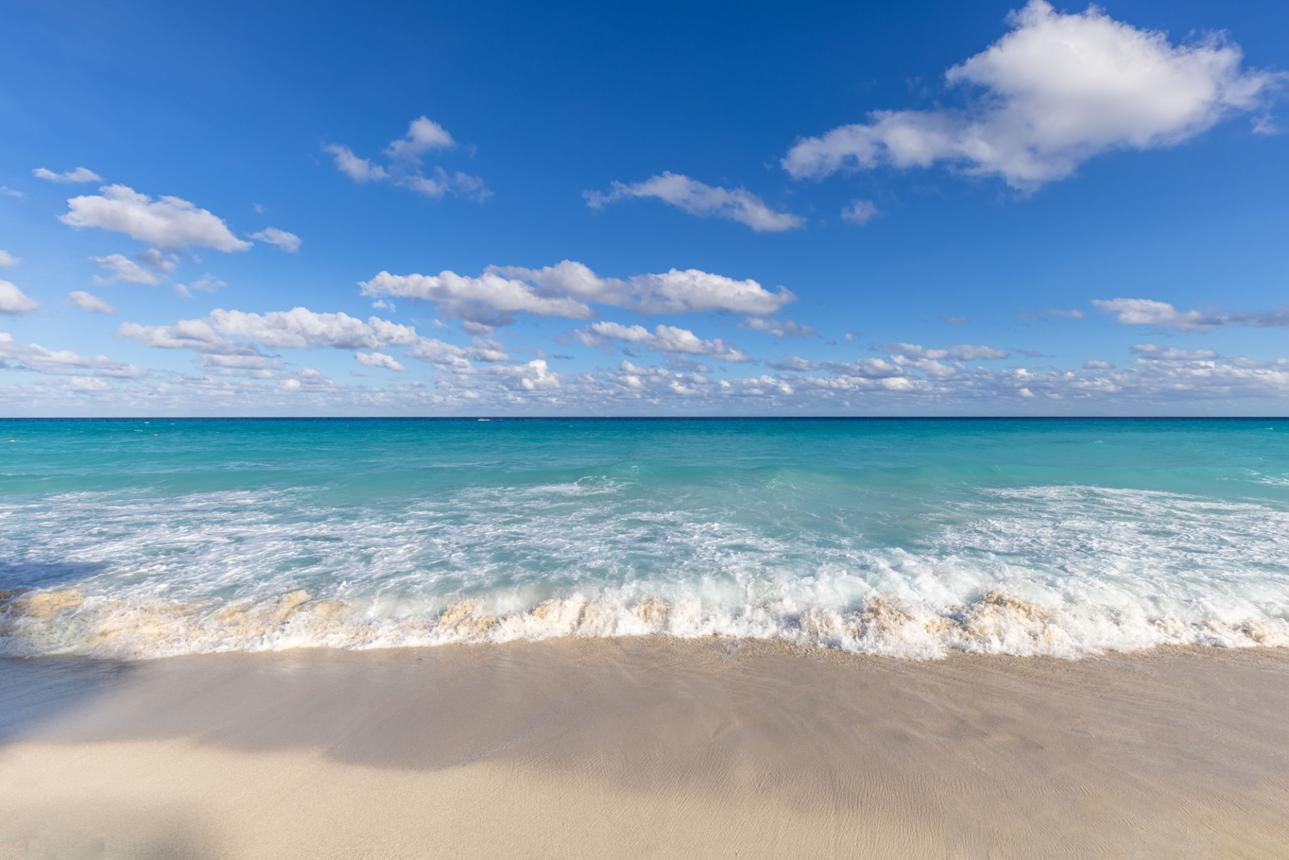 Hotel Zone – Cancun’s Caribbean Paradise Strip