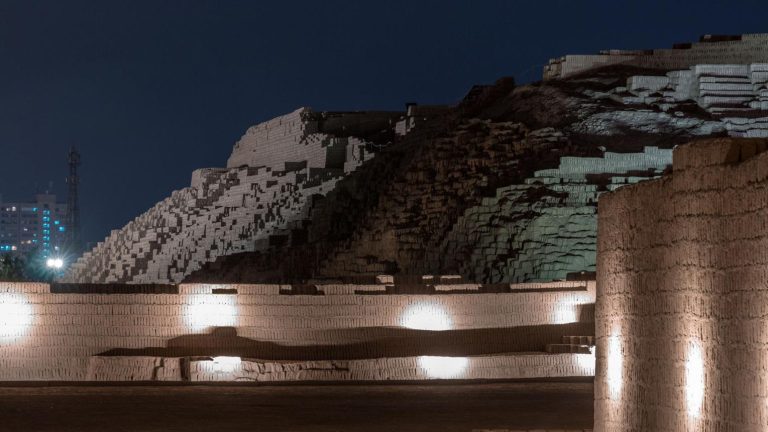 Huaca Pucllana – Explore the Ancient Pyramid in the Heart of Modern Lima