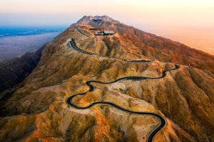 Jebel Hafeet: The Majestic Mountain of Al Ain and One of the UAE’s Top Scenic Wonders