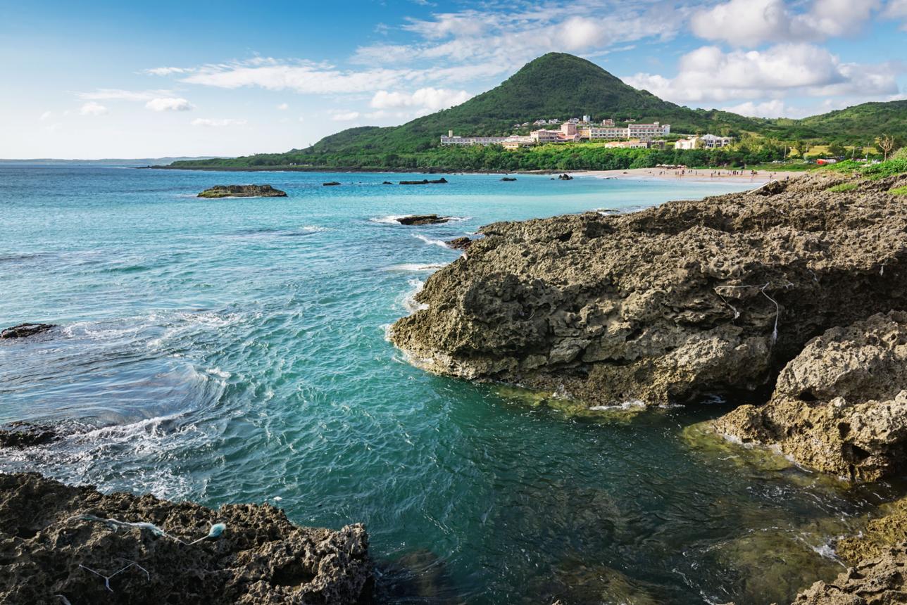Kenting National Park – Taiwan’s Tropical Paradise of Beaches, Cliffs & Coastal Wonders