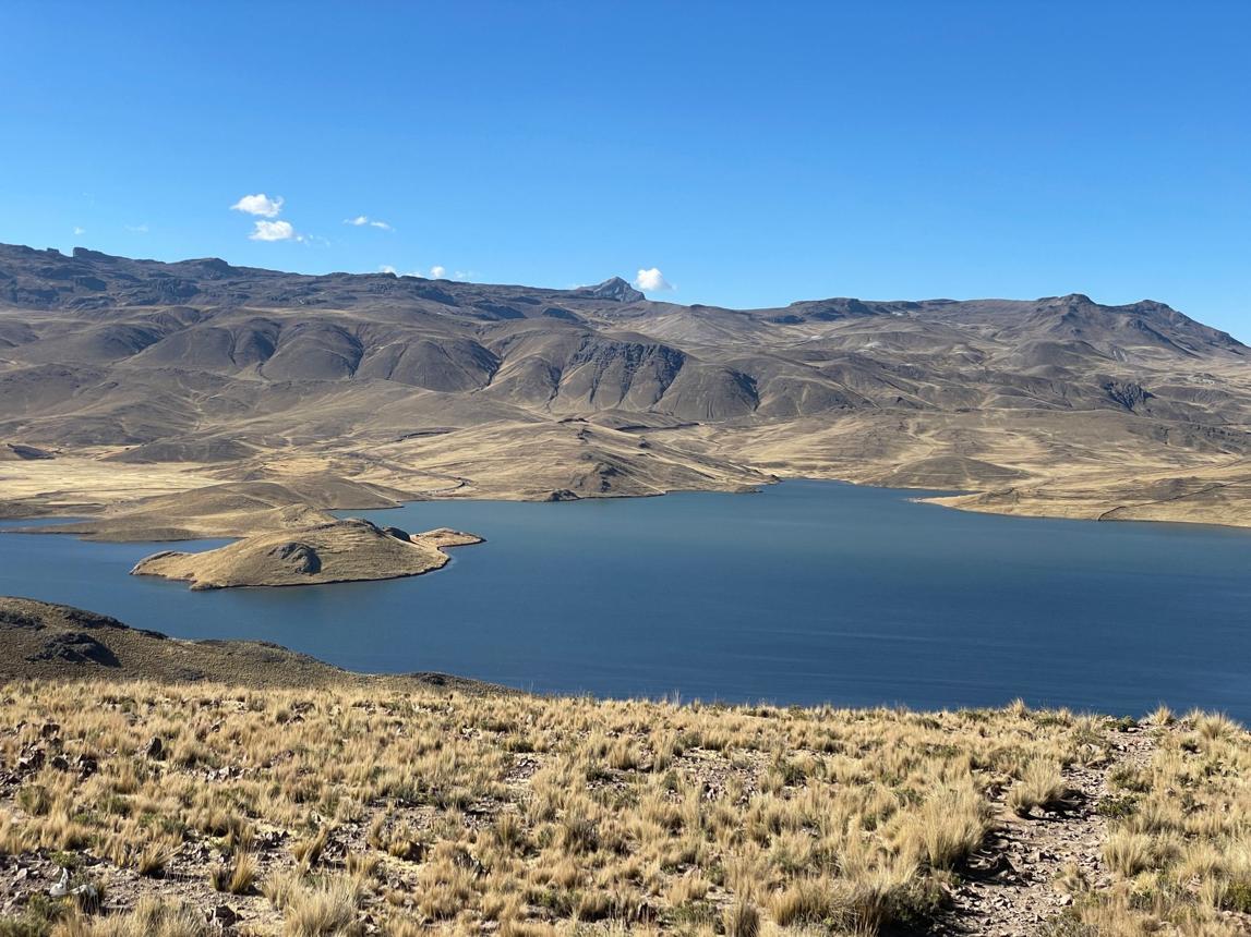 Lagunillas – Peru’s Breathtaking High-Altitude Lake Filled with Wildlife and Andean Beauty