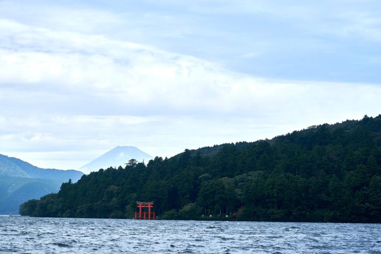 Lake Ashi – Hakone’s Scenic Volcanic Lake