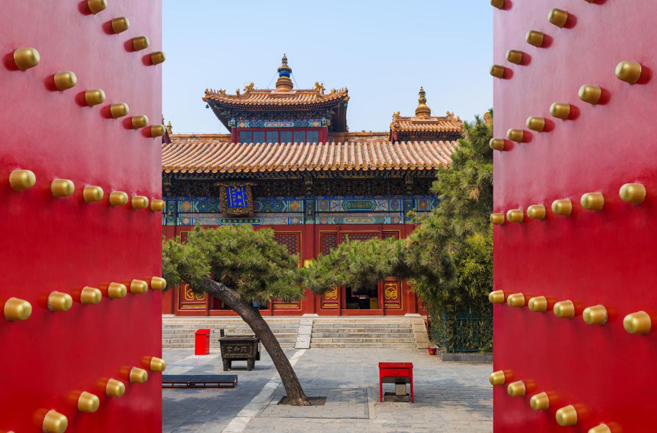 Lama Temple Beijing – Discover the Largest Tibetan Buddhist Temple Outside Tibet