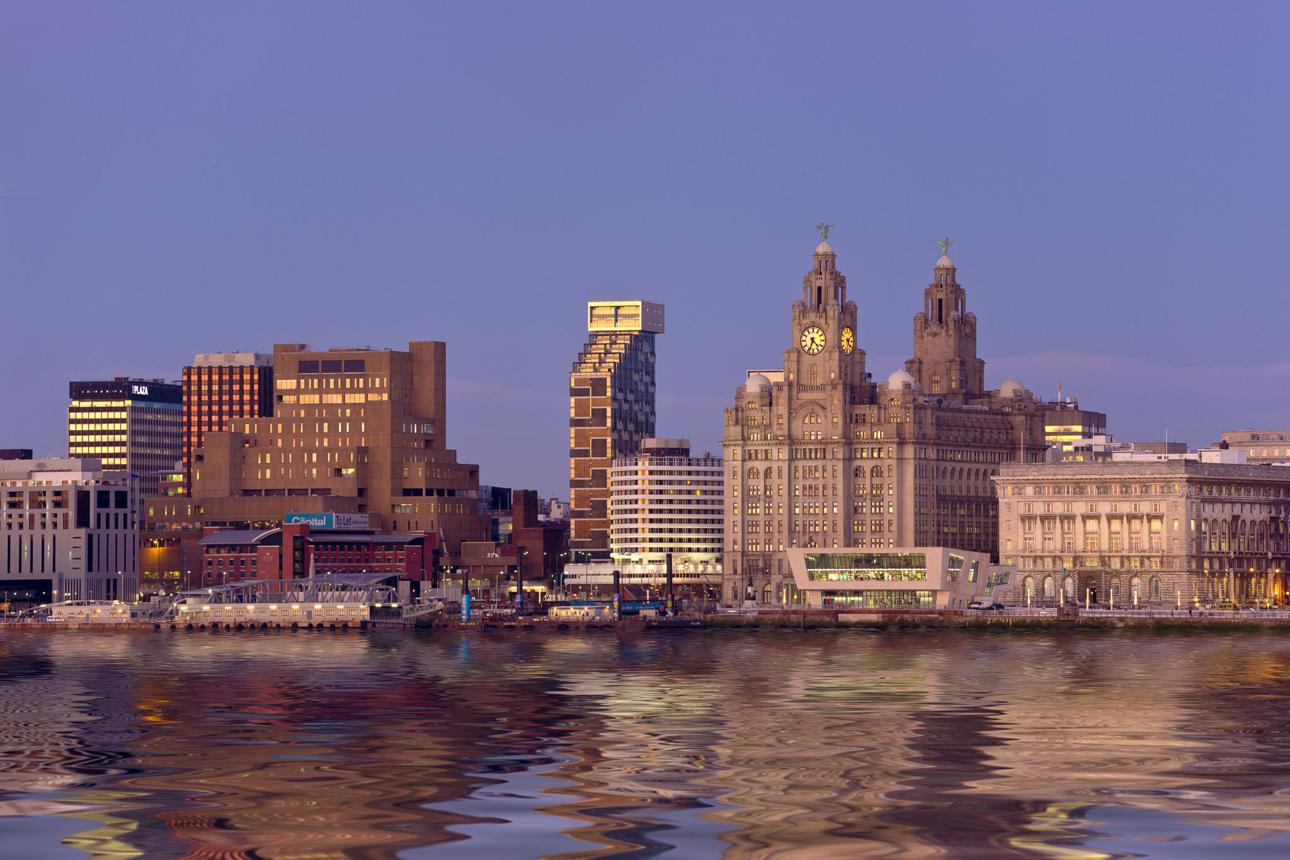 Liverpool Travel Guide – Beyond The Beatles: Discover England’s City of Music, Maritime Heritage, and Modern Culture