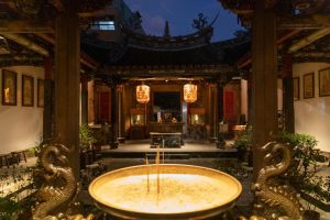 Longshan Temple – Taipei’s Timeless Spiritual Landmark Rich in History & Tradition
