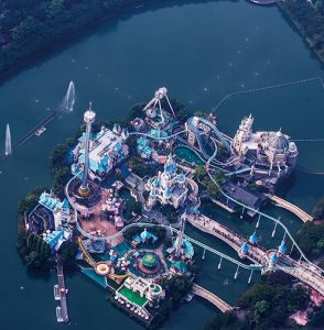 Lotte World – Seoul’s Ultimate Indoor Theme Park of Fantasy, Adventure, and Family Entertainment