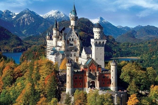Neuschwanstein Castle – The Fairytale Fortress That Inspired Disney’s Dream Kingdom