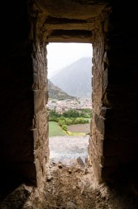Ollantaytambo – Explore the Living Inca Fortress of the Sacred Valley, Peru