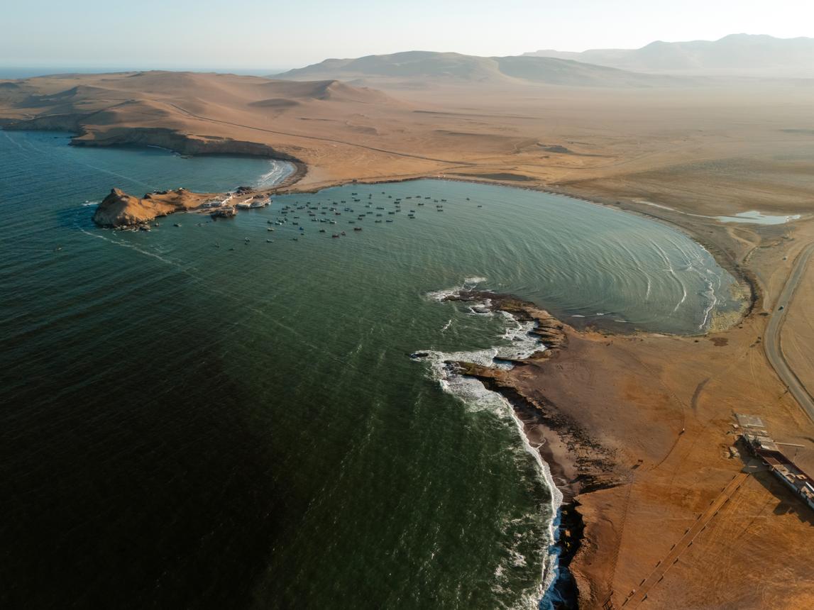Paracas Bay – Peru’s Spectacular Coastal Paradise of Wildlife & Ocean Adventures