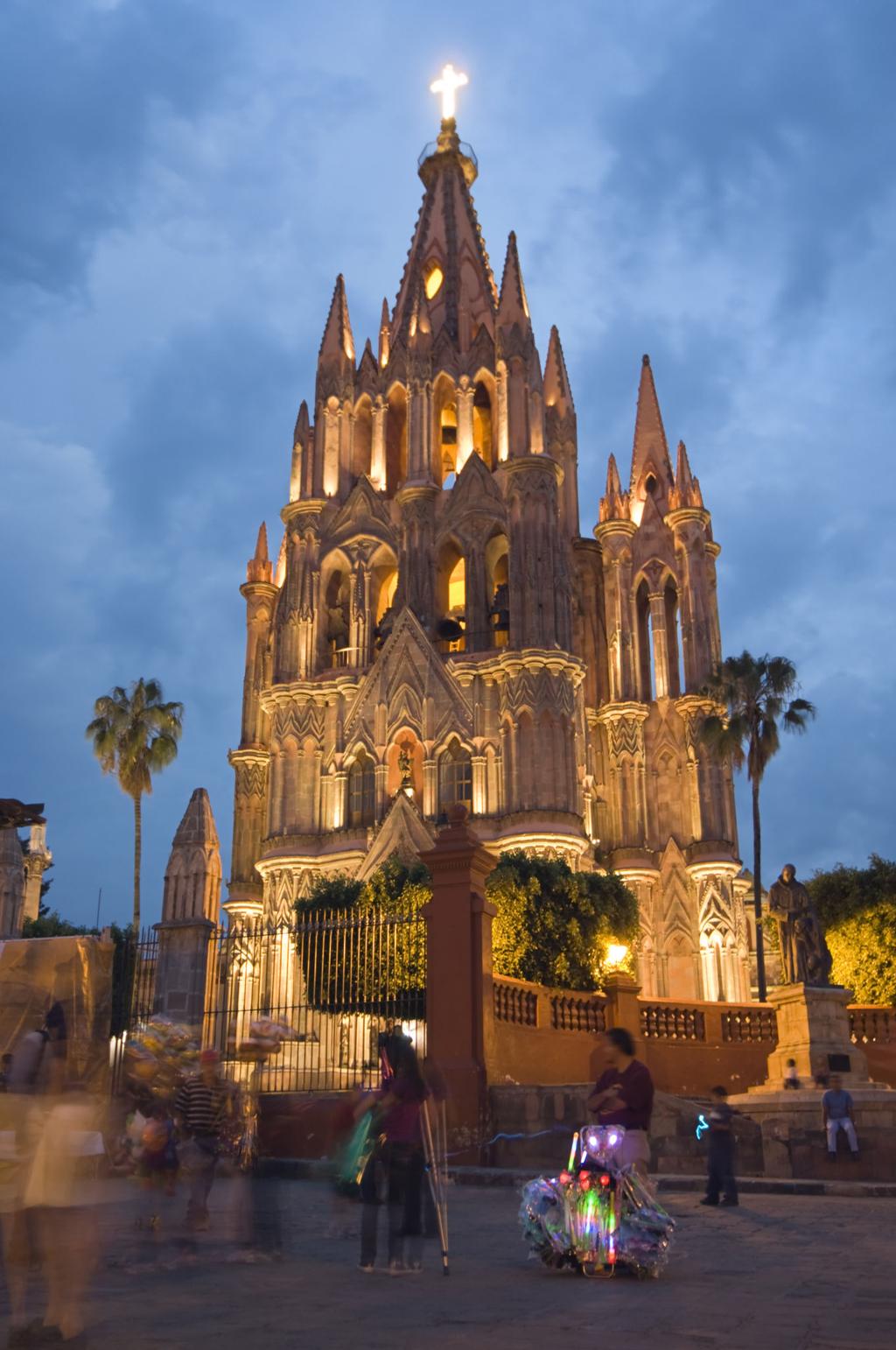 Parroquia de San Miguel Arcángel – The Pink Gothic Icon of Mexico