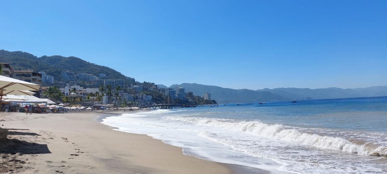 Playa Los Muertos – Puerto Vallarta’s Vibrant Beach