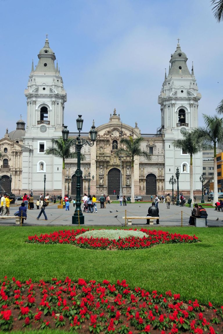 Plaza de Armas – Discover the Historic Heart of Lima, Peru