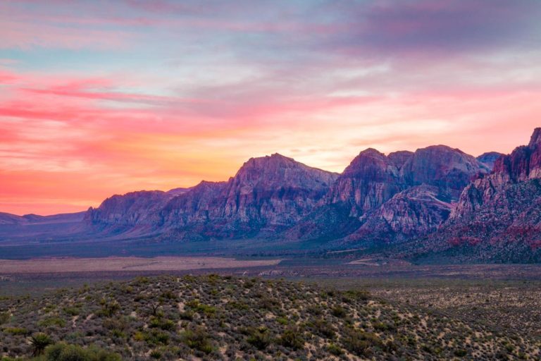 Red Rock Canyon Nevada – A Stunning Desert Escape Near Las Vegas