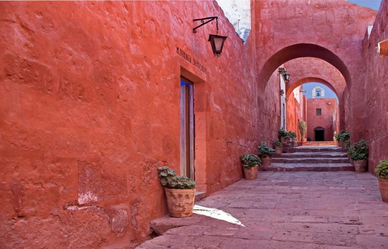 Santa Catalina Monastery – Explore Arequipa’s Hidden City Within a City