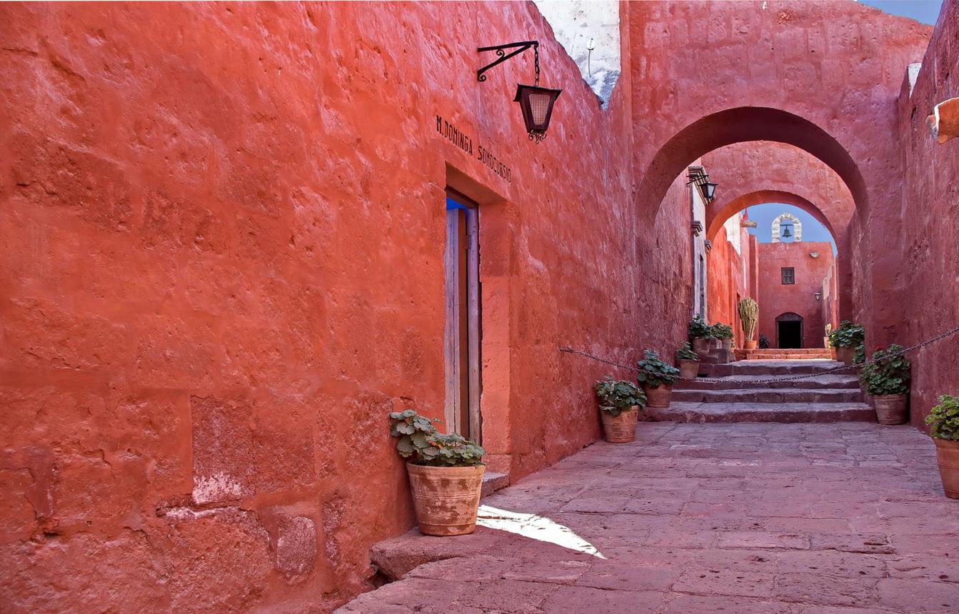 Santa Catalina Monastery – Explore Arequipa’s Hidden City Within a City