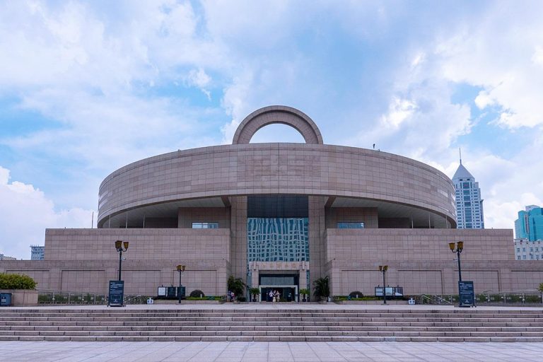 Shanghai Museum – Discover China's Rich History, Art, and Cultural Treasures