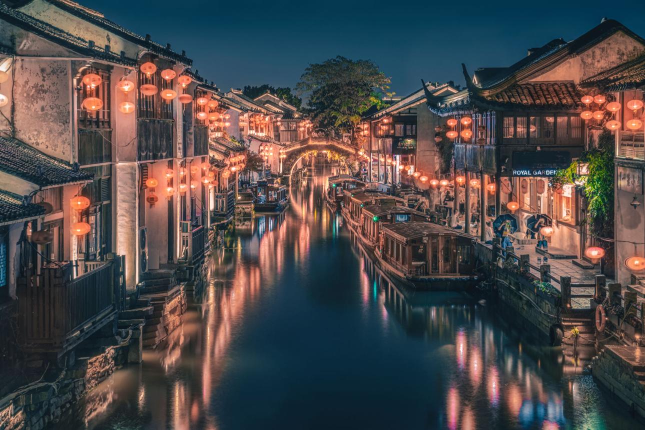 Shantang Street – The Historic Seven-Mile Water Town Street of Suzhou and a Living Bridge Between Ancient Trade and Modern Culture