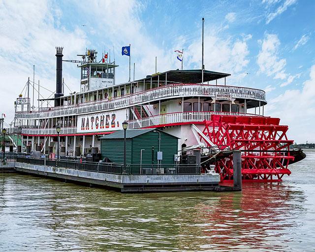Steamboat NATCHEZ – Cruise Through New Orleans History