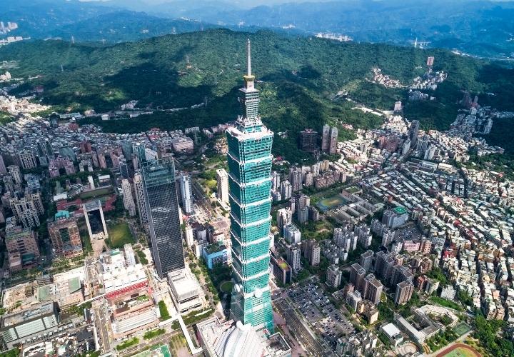 Taipei 101 – Taiwan’s Iconic Skyscraper Offering Unforgettable Skyline Views