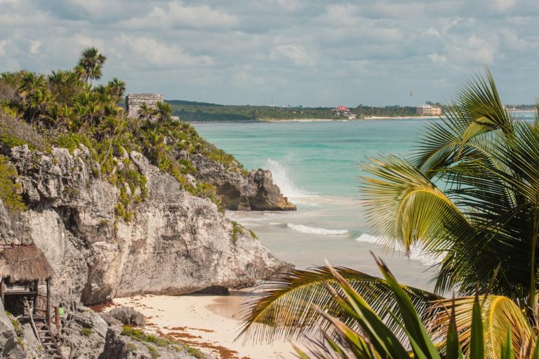 Tulum Archaeological Site – Maya Ruins Above the Caribbean Sea