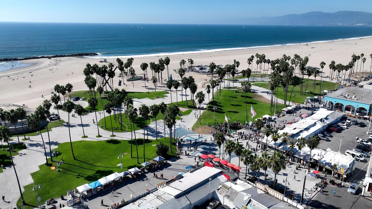 Venice Beach Unfiltered – California’s Most Vibrant Beachfront Playground