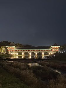 Woljeonggyo Bridge – Gyeongju’s Elegant Reconstructed Wooden Bridge of Night Lights, Silla Heritage, and Riverside Romantic Beauty