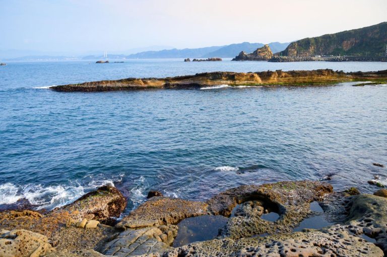 Yehliu Geopark – Taiwan’s Spectacular Coastal Wonder Shaped by Nature