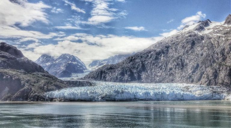 Glacier Bay National Park: Explore Alaska’s Spectacular Wilderness of Ice and Wildlife