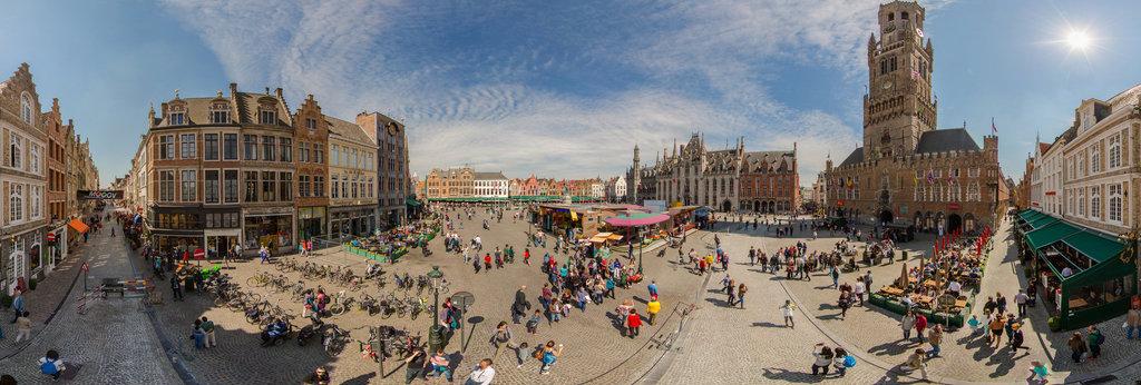 Market Square (Grote Markt): The Vibrant Heart of Bruges, Belgium