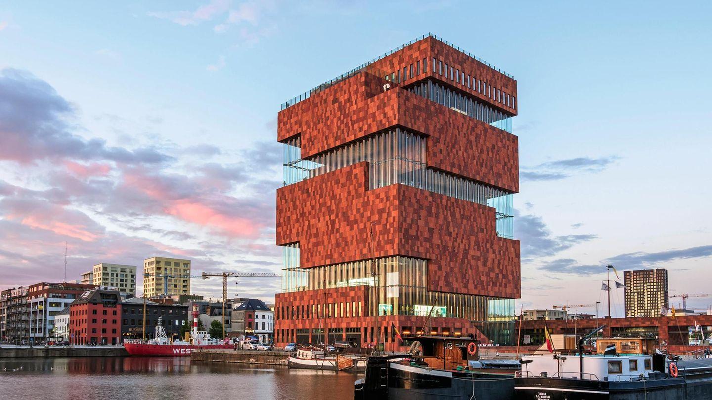 Museum aan de Stroom (MAS): The Ultimate Guide to Antwerp’s Landmark Museum