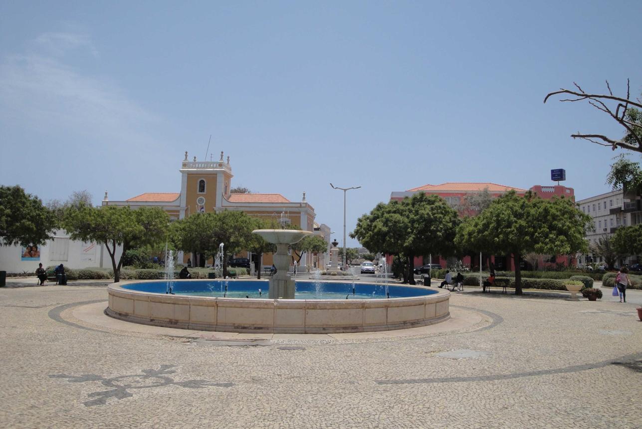 Praça Alexandre Albuquerque: The Historic Heart of Praia, Cabo Verde