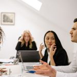 4 Signs That Interactions at Work Are Toxic and How to Protect Yourself