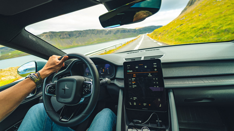 Android Auto vs Android Automotive: What's the Difference?