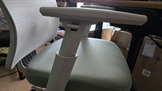 Boulies EP200 Review: An Affordable Gaming Chair Worth Considering