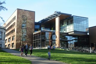 The Ultimate College Survival Guide: 15 Essential Tasks to Master in the First Month