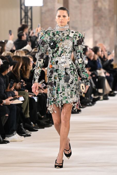 Vogue World Milan’s Robot Runway Sparks Backlash as Fashion Meets Tech
